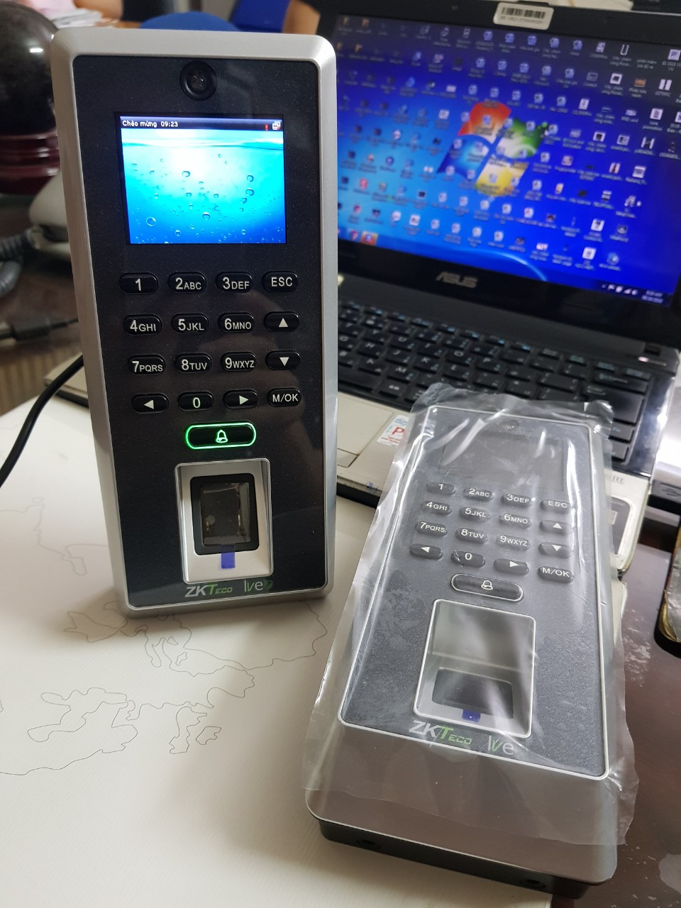 Máy chấm công ZKteco F21